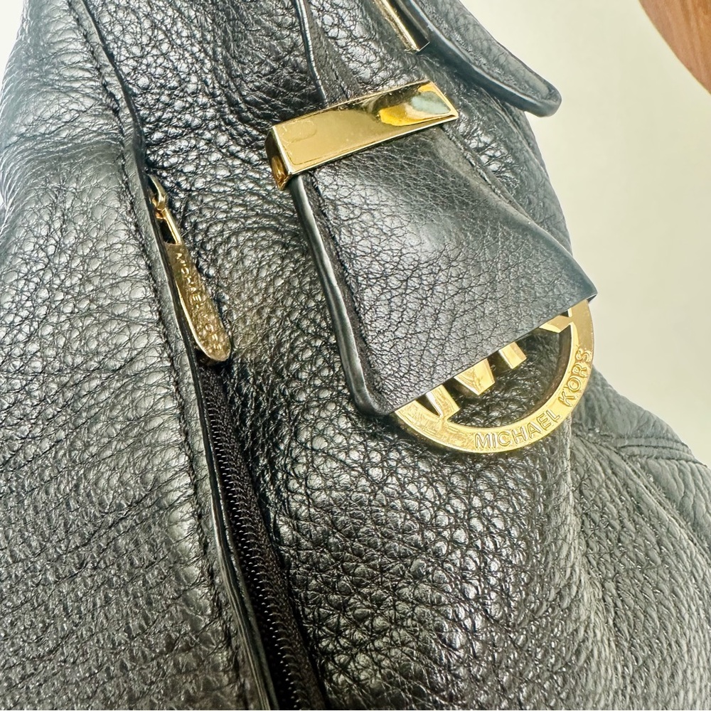 🥂SOLD🥂Vintage Michael Kors Bowery Black Boho Pebbled Leather Shoulder Bag Purse - Picture 6 of 14
